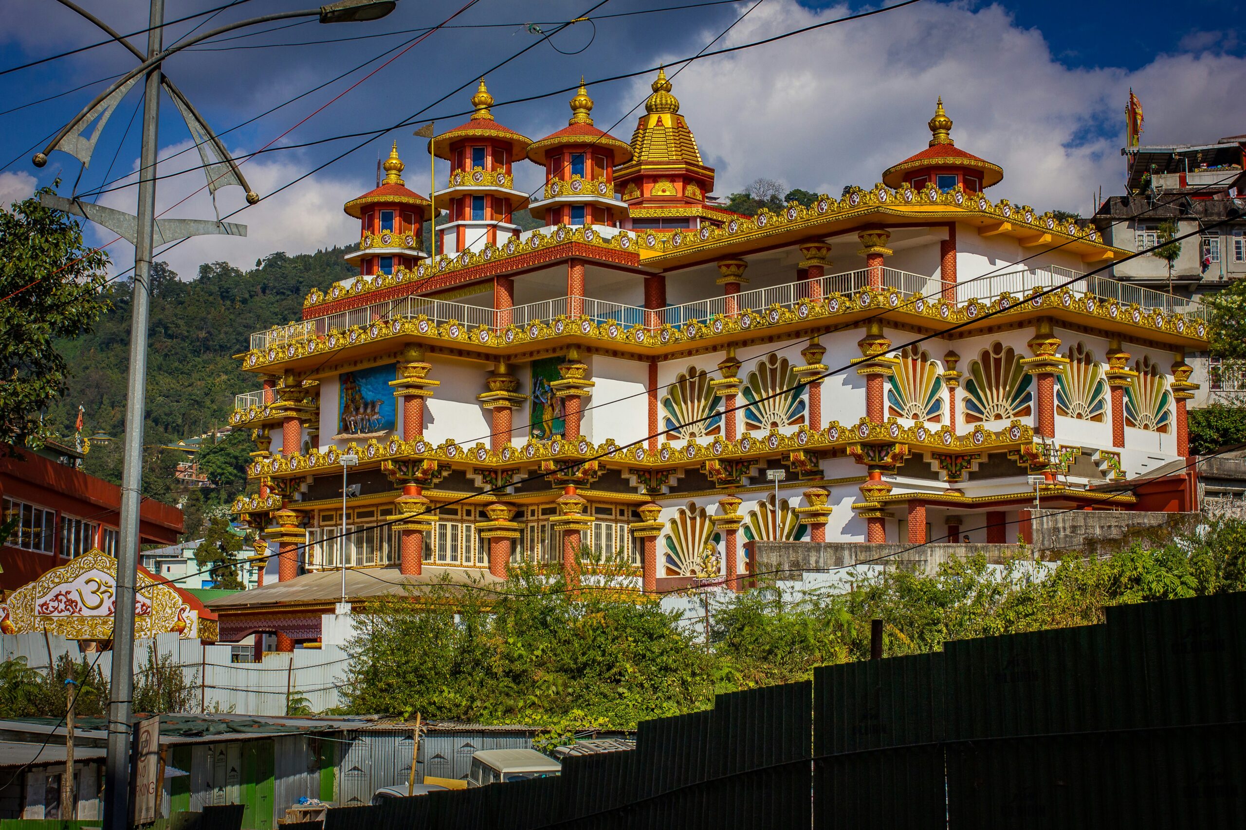 Day 4 Kalimpong – Gangtok (75 kms / 3 hrs)